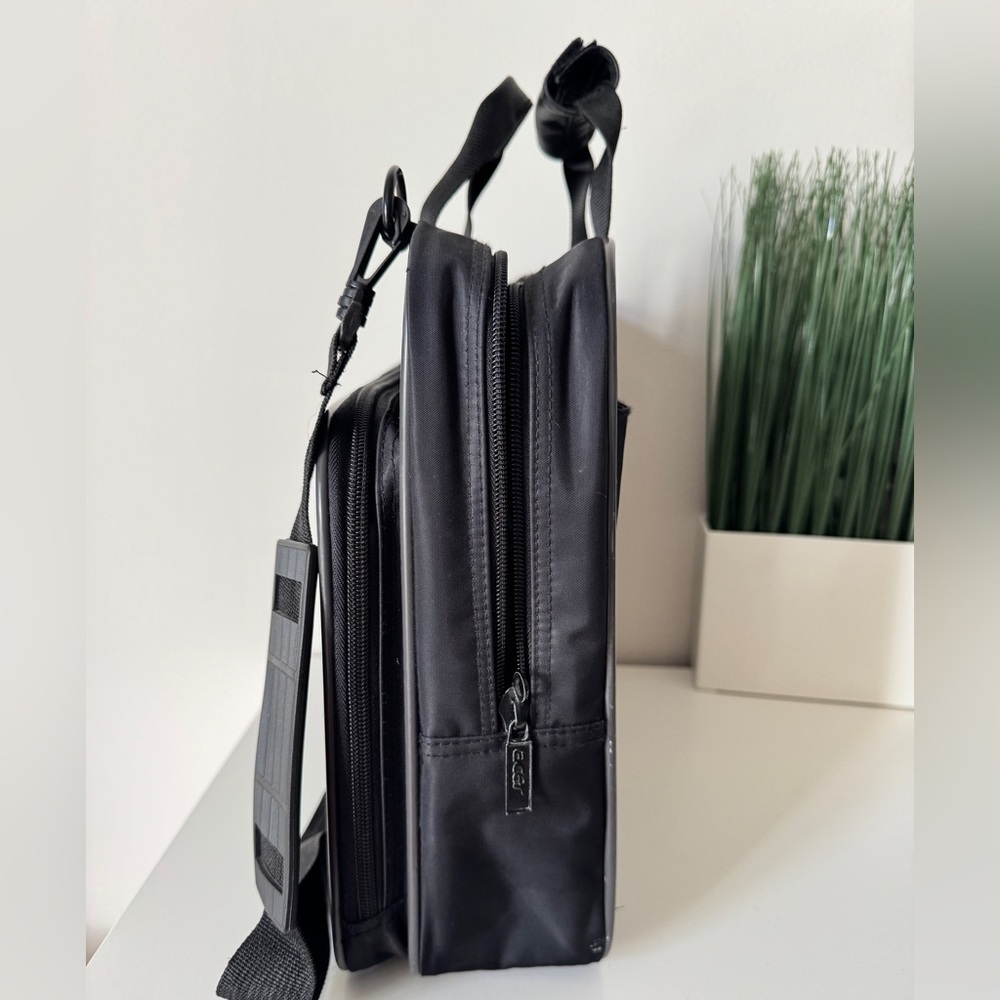 Acer Black Laptop Bag - Picture 10 of 10